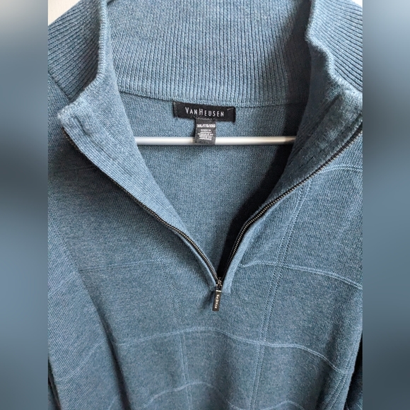 Van Heusen 1/4 Zip Pullover Sweater - Picture 4 of 6